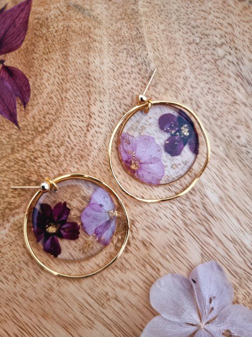 Boucles d'oreilles Naia fleurs pressées rose parme