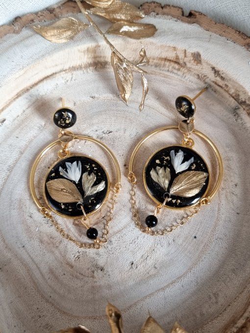 boucles d'oreilles fée de fleurs noires