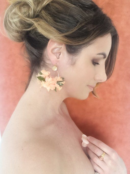 Boucles d'oreilles fleurs stabilisées pêche dorées à l'or fin